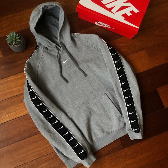 Nike Hoodie Gray - Picture 1 of 4